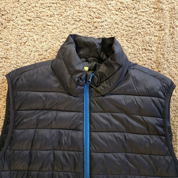 Xersion puffy vest - Picture 4 of 6